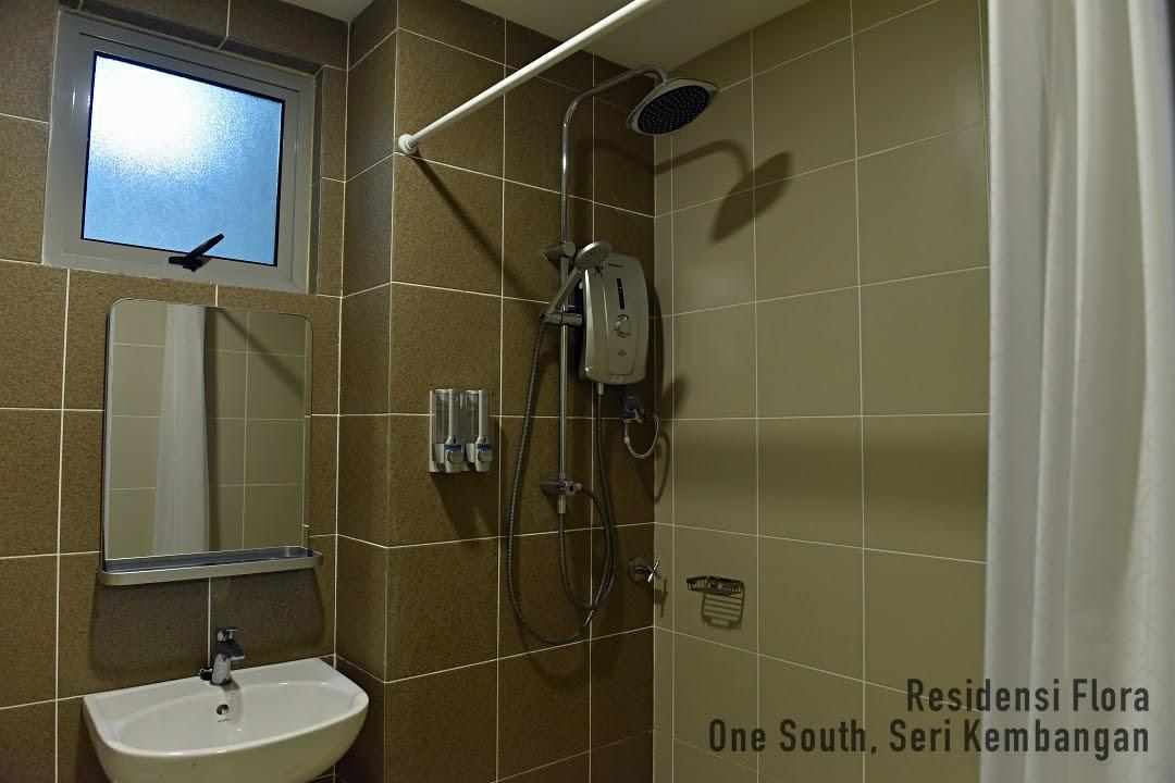Appartamento Residensi Flora Seri Kembangan Esterno foto